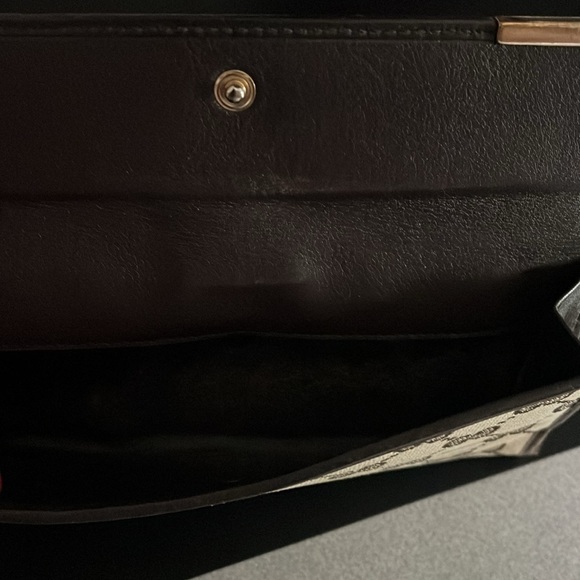 đ„Gucci Monogram Wallet - Beige and Brownđ„ - Picture 6 of 10